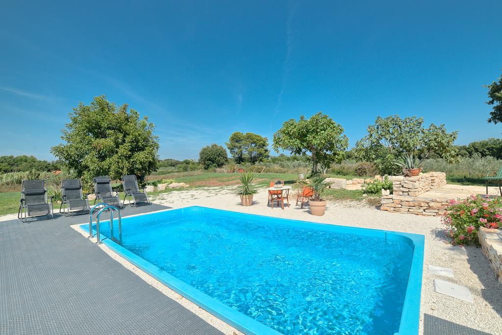 Beautiful Villa Palera With Private Pool Near Pula Ližnjan 외부 사진