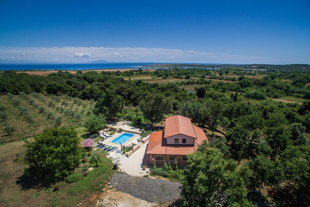 Beautiful Villa Palera With Private Pool Near Pula Ližnjan 외부 사진